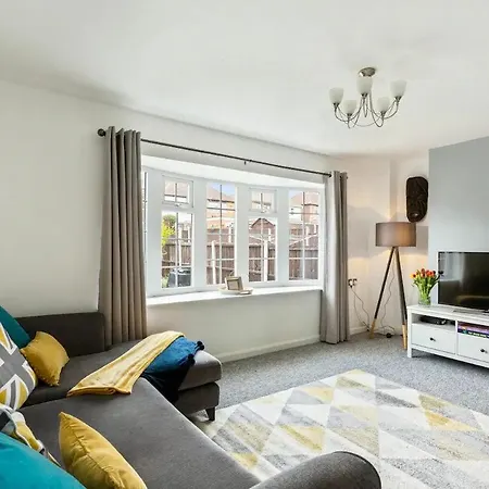 Bright & Spacious With Garden & Parking Nottingham Exterior photo