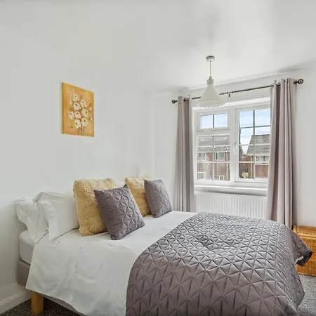 Bright & Spacious With Garden & Parking Nottingham Exterior photo