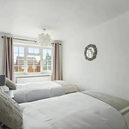 Bright & Spacious With Garden & Parking Nottingham Exterior photo